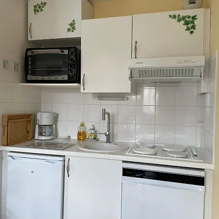 Maison Confort Dans Calme Et Fermee بيت للعطل *